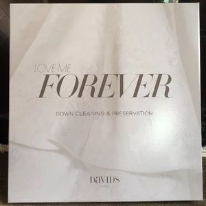 David’s bridal gown cleaning and preservation kit